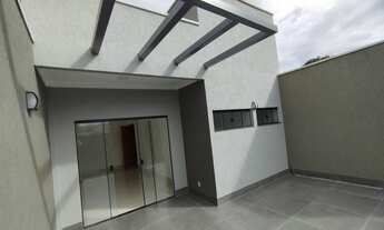 Imagem 7: Lindo sobrado 3/4 sendo 1 suíte com sacada enorme, no setor Goiânia 2, com excelente acess