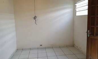 Imagem: Alugo uma casa no Jardim Jordão! Próximo