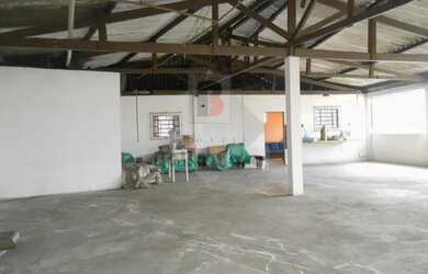 Imagem 2: Galpão com 689m2 Vila Prudente, com elevador elétrico