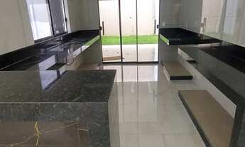 Imagem 6: CASA À VENDA NO BAIRRO NOVO MUNDO COM 3 SUÍTES E ÁREA GOURMET, EM UBERLÂNDIA-MG