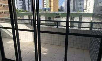 Imagem 2: Apartamento para aluguel possui 98 metros quadrados com 3 quartos em Boa Viagem - Recife