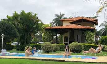 Imagem: Fazenda / Sítios / Chácaras com 3 quartos