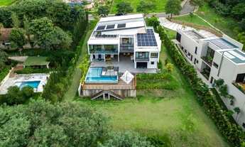 Imagem: Casa à venda com 8 suítes no Fazenda da