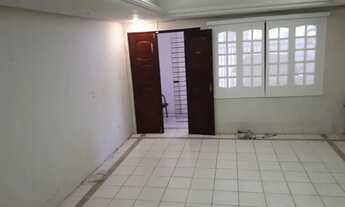 Imagem 7: Imóvel para aluguel possui 200 metros quadrados com 4 quartos em Casa Amarela - Recife - P