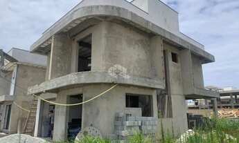 Imagem 2: Casa de Alto Padrão de 4 dormitórios/quartos, com 188,67m² no Campeche