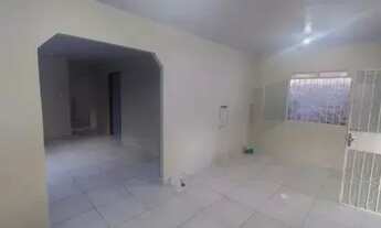 Imagem: ALUGO CASA no Conjunto Osvaldo Frota/ ótima