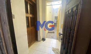 Imagem 2: Casa à venda no Centro de Juazeiro do Norte - 3 quartos, quintal e despensa