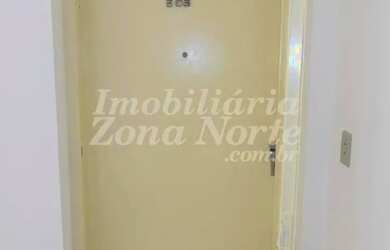 Imagem 5: JK , 2º andar, lateral, split, piso ceramico. Localização: Uma quadra da R. Quintino Bande