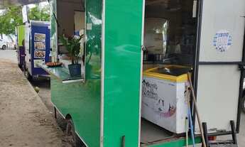 Imagem 6: VENDO ESTE TRAILER COMPLETO NA VENIDA BEIRA MAR AO O LADO DA IGREJA DA PENHA RIBEIRA