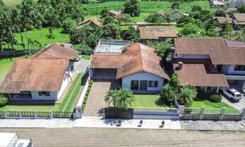 Imagem 7: Casa de Médio a Alto Padrão em Benedito Novo - SC