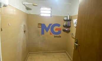 Imagem 4: Casa à venda no Centro de Juazeiro do Norte - 3 quartos, quintal e despensa