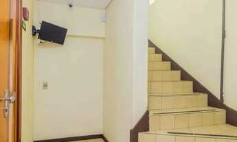 Imagem 2: Apartamento de 2 dormitórios no bairro São Geraldo - Porto Alegre