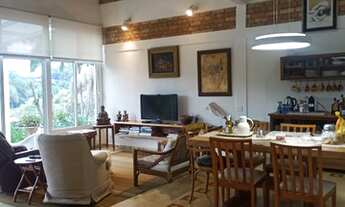 Imagem: Belíssimo sobrado Tendo 800 metros de terreno