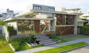 Imagem: Casa com 4 quartos sendo suítes à venda