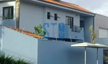 Imagem: Lindo sobrado de 127 m2 no bairro Xaxim