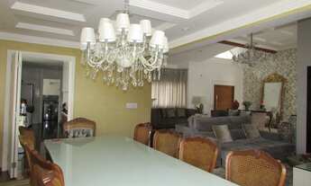 Imagem 6: Casa alto padrão recém reformada, móveis planejados em todos ambientes, 4 suítes. Alphavil