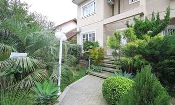 Imagem 2: EXCELENTE CASA COM 4 DORMITÓRIOS, 6 VAGAS DE GARAGEM E VISTA PANORÂMICA