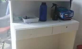 Imagem 3: Vendo um balcão e 2 expositores de esmaltes