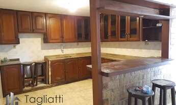 Imagem 6: Casa duplex em rua asfaltada no Coqueiral