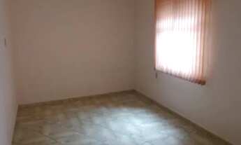 Imagem 5: Santa Luzia, 4/4 quartos (uma suíte), área de serviço, terraço, fundos, s/garagem