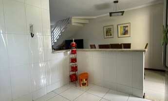 Imagem 6: Casa de condomínio para venda tem 180 metros quadrados com 3 quartos