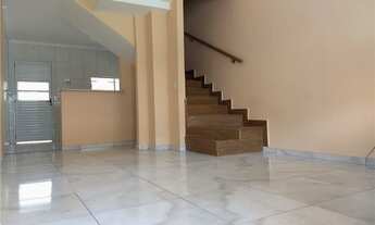 Imagem: Linda casa em local arborizado e próximo