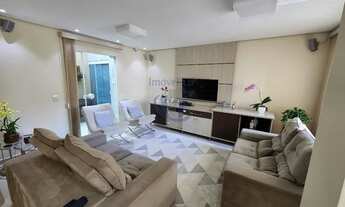 Imagem 2: Sobrado com 3 dormitórios, 1 suíte, 2 vagas, reformado pronta para morar