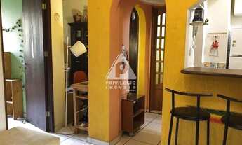 Imagem 4: Santa Teresa, 2 quartos com dependência revertida/ escritório