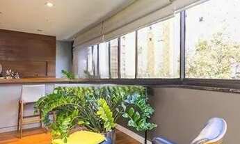 Imagem 4: Apartamento para venda possui 148 metros quadrados com 3 quartos em Petrópolis - Porto Ale