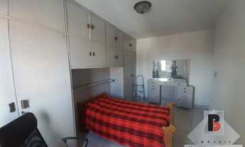 Imagem 5: Casa terreá para locação em frente a uma praça bem tranquila e com vigia 24 horas