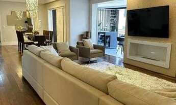 Imagem 2: Vista permanente para o bosque privativo do condomínio !