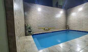 Imagem 1: Casa dos sonhos a apenas 70 metros da praia: aproveite o verão com conforto e segurança