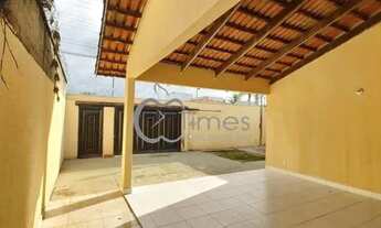 Imagem: Casa com 3 quartos - Bairro Residencial