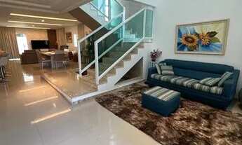 Imagem: Casa Marta Ferreira, Sombra, na Aruana