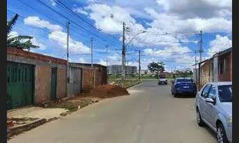 Imagem: Vendo casa no sol nascente