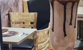 Imagem 4: Vendo linda cafeteria no West Shopping