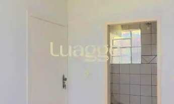 Imagem 2: Apresentamos este agradável apartamento 2 dormitórios na Travessa Escobar