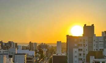 Imagem 3: Apto novo, mobiliado. Sol, vista do Rio e sacada aberta