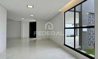 Imagem 2: Casa à venda, Com 4 Suítes ao lado do Jardins Madri, Porcelanato, Pé direito Duplo, Jardim