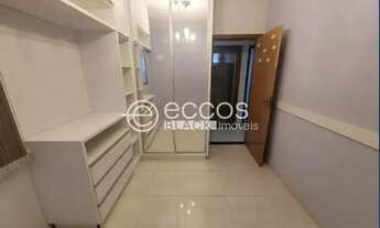 Imagem 13: Casa para aluguel, 3 quartos, 1 suíte, 2 vagas, Alto Umuarama - Uberlândia/MG