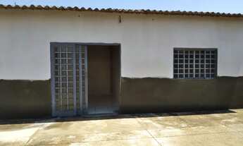 Imagem: Aluga-se casa com quintal