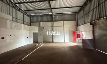 Imagem: Galpão comercial disponível para locação