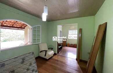 Imagem 6: Imóvel com Área Verde e Localização Reservada Próximo ao Centro do Bairro por R$ 820.000