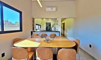 Imagem 6: Sobrado diferenciado para venda e locação no Condomínio Jardim Vista Bella, próximo à Bonf