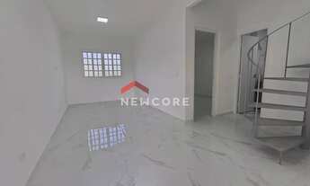 Imagem: Casa de condomínio em Rua Elcio Maria Camargo