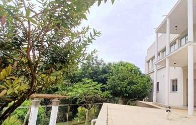 Imagem 2: Sobrado para venda tem 508 metros quadrados com 4 quartos