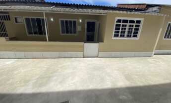 Imagem: Casa com 2 quartos - garagem - 01 Quitinete