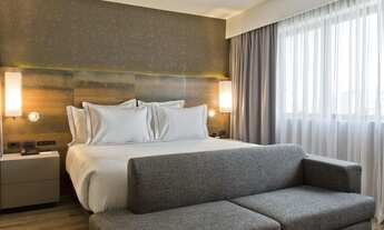 Imagem 5: Localizado na Av Ibirapuera, Melia Ibirapuera no pool, disponível hoje!