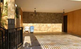 Imagem 2: Casa para venda com 350 metros quadrados com 3 suites