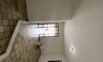 Imagem 7: Casa para venda possui 330 metros quadrados com 4 quartos